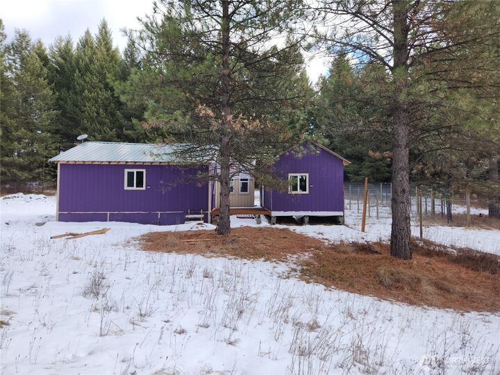 Property Photo:  10  Mountain View Road  WA 99166 