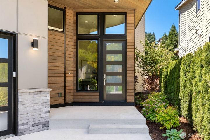 Property Photo:  21017 SE 80th Street  WA 98027 