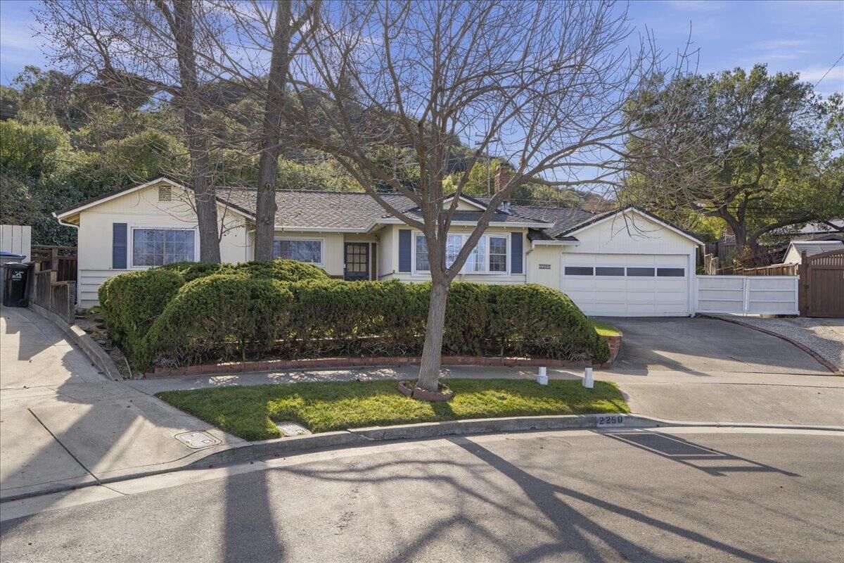 Property Photo: 2250 Blossom Crest Way CA 95124