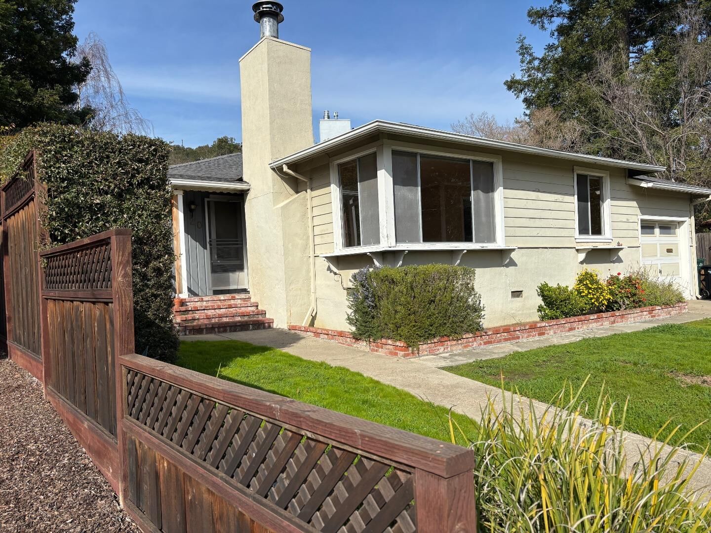 Property Photo: 1720 Francis Court CA 94002