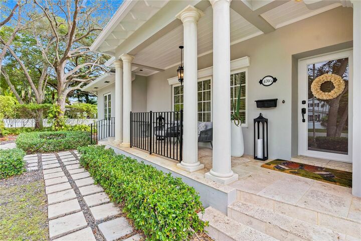 Property Photo:  4705 Alhambra Cir  FL 33146 