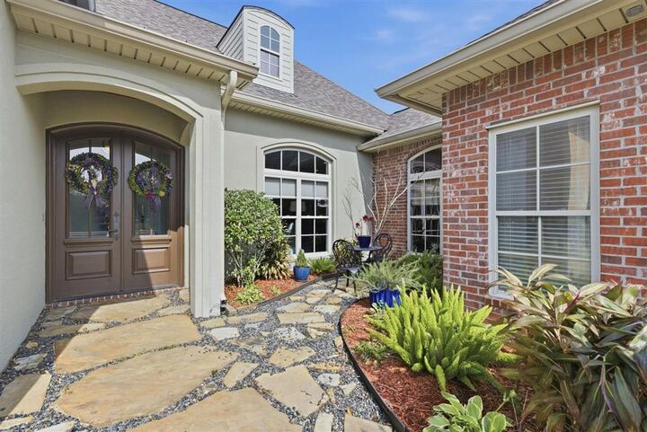 Property Photo:  6420 Sweetleaf Court  LA 70605 