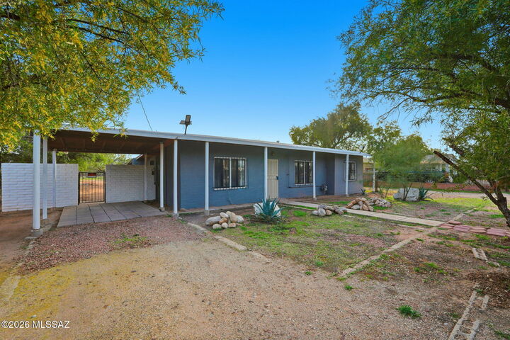 Property Photo: 4426 E Glenn Street AZ 85712