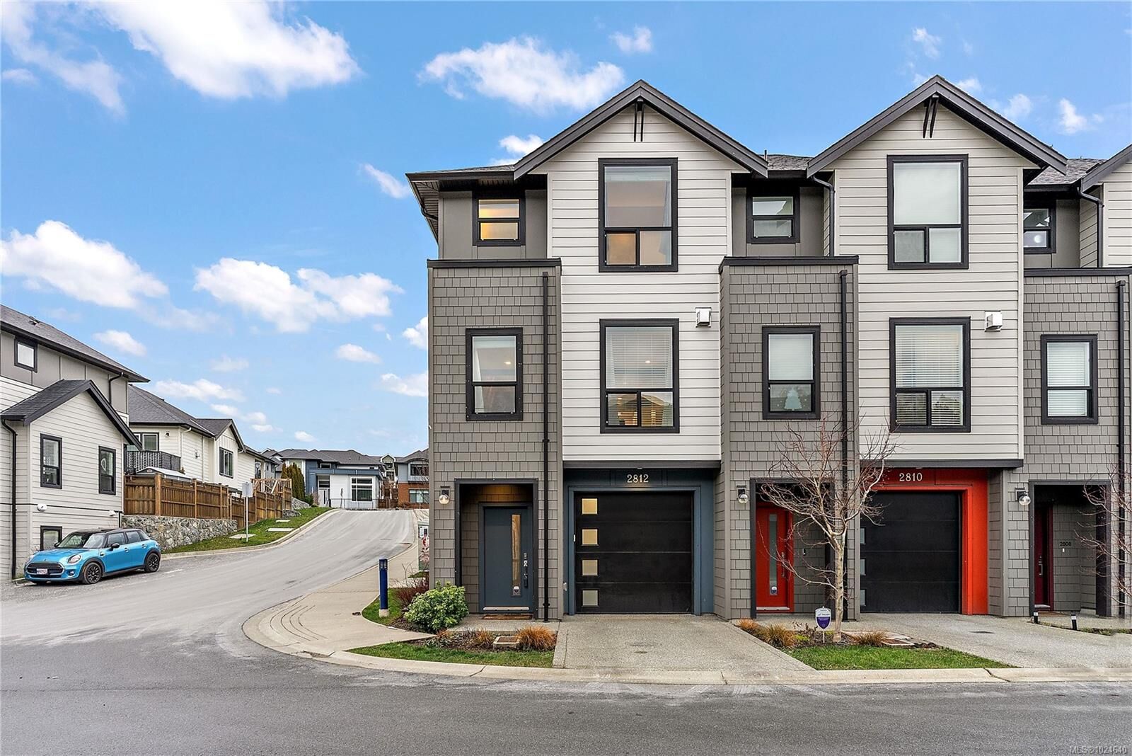 Property Photo:  2812 Lunar Crt  BC V9B 4M2 