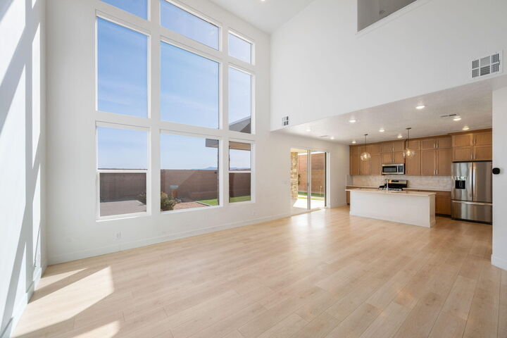 Property Photo: 763 S Mincio Ln UT 84770