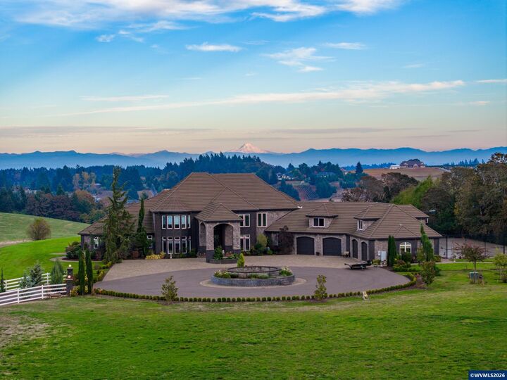 Property Photo:  2554 Cole Rd  OR 97306 