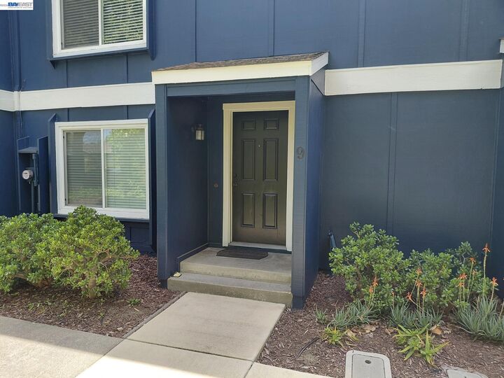 Property Photo:  9 El Capitan Ln  CA 94509 