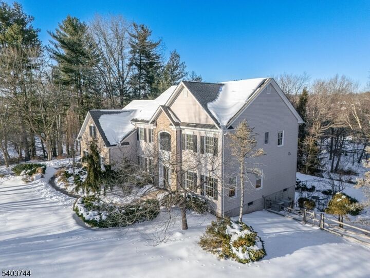 Property Photo:  5 Southgate Dr  NJ 08801 