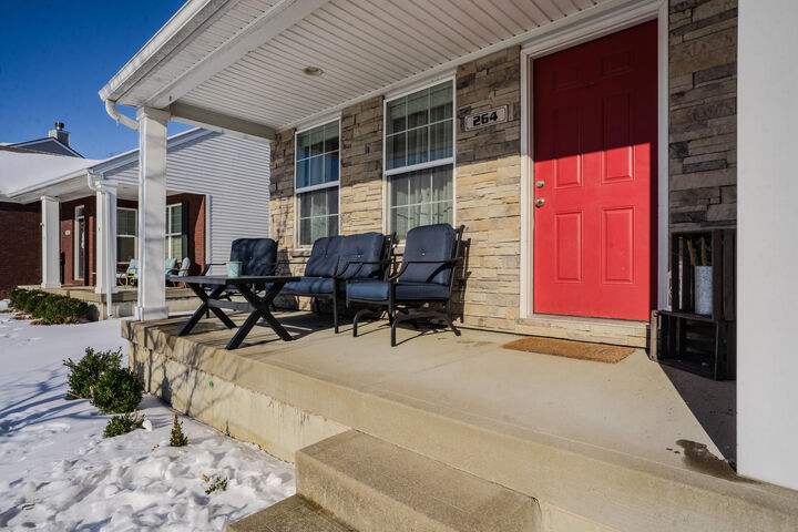 Property Photo: 264 W Showalter Drive KY 40324