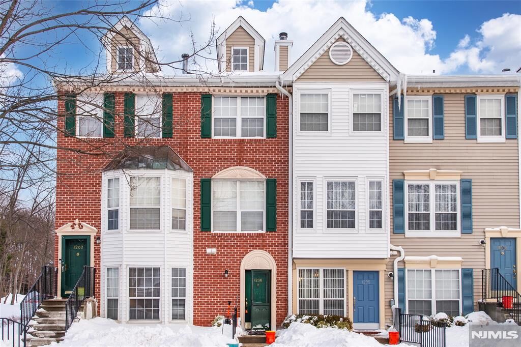 Property Photo:  1206 Sycamore Lane  NJ 07430 