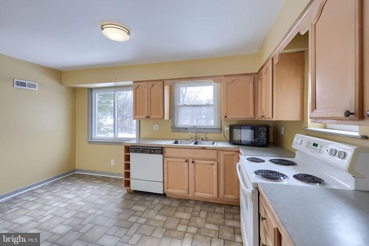 Property Photo:  4303 Marblehead Street  PA 17109 