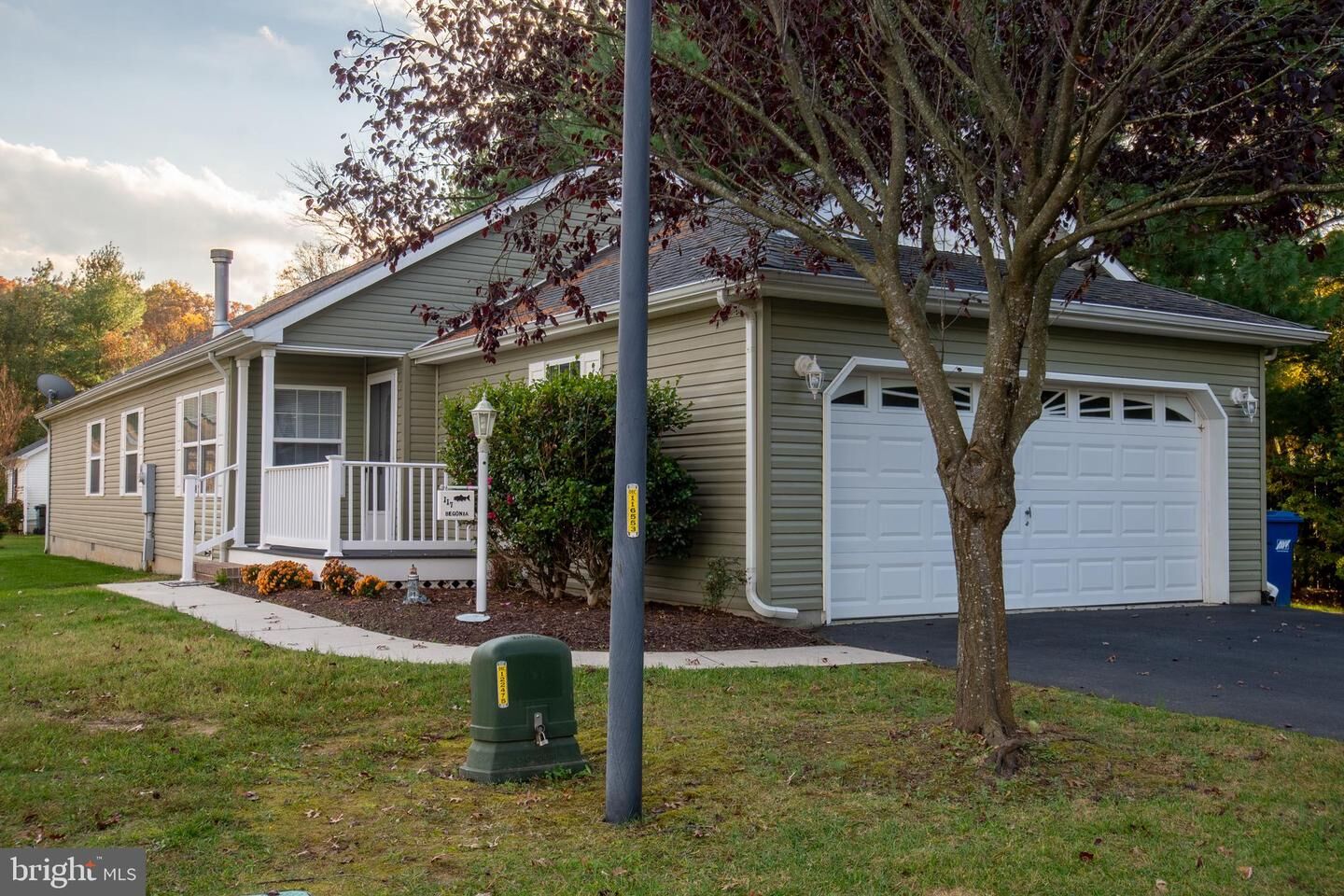 Property Photo:  117 Begonia Lane 86  DE 19962 