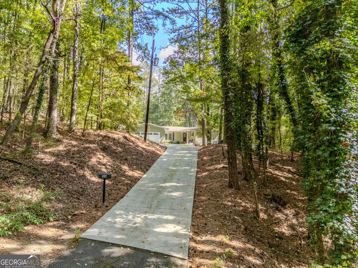 Property Photo:  186 Fairview Drive SW  GA 30165 