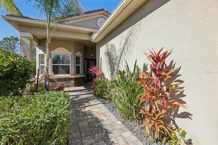 Property Photo:  2837 Tarragona Way  FL 33543 