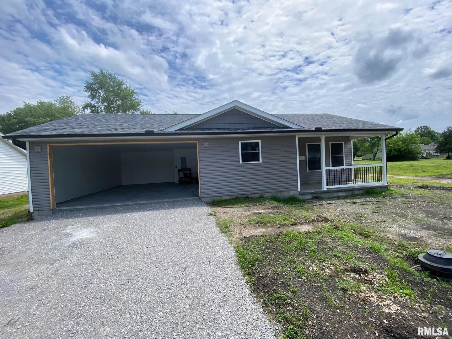 Property Photo:  308 Pennsylvania Avenue  IL 62918 