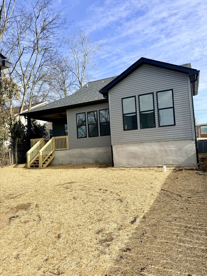 Property Photo:  1609 21st Ave N  TN 37208 