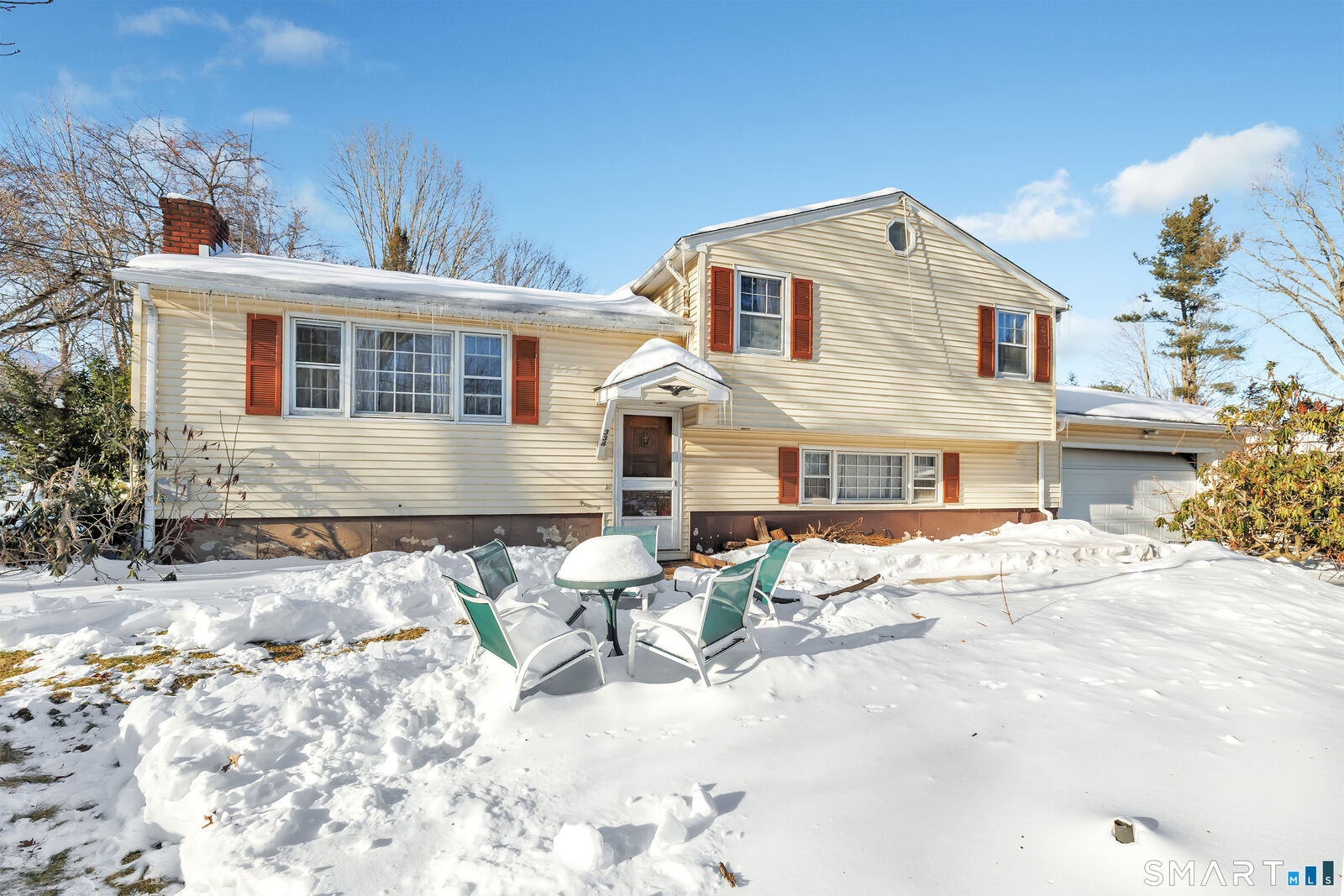 Property Photo:  334 Middletown Avenue  CT 06473 