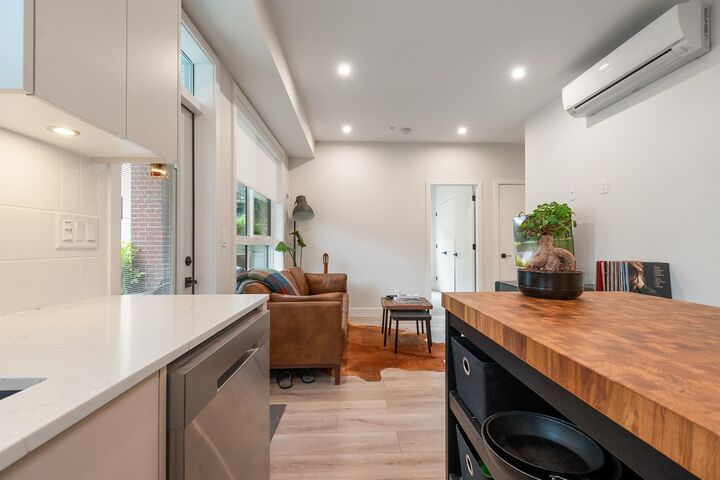Property Photo: 45511 Campus Drive 103 BC V2R 6K8