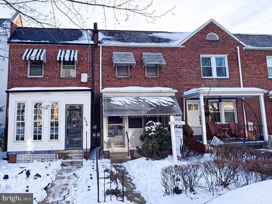 Property Photo: 537 25th Place NE DC 20002