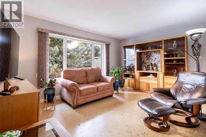 Property Photo: 17017 Snow Avenue 6 BC V0H 1Z6