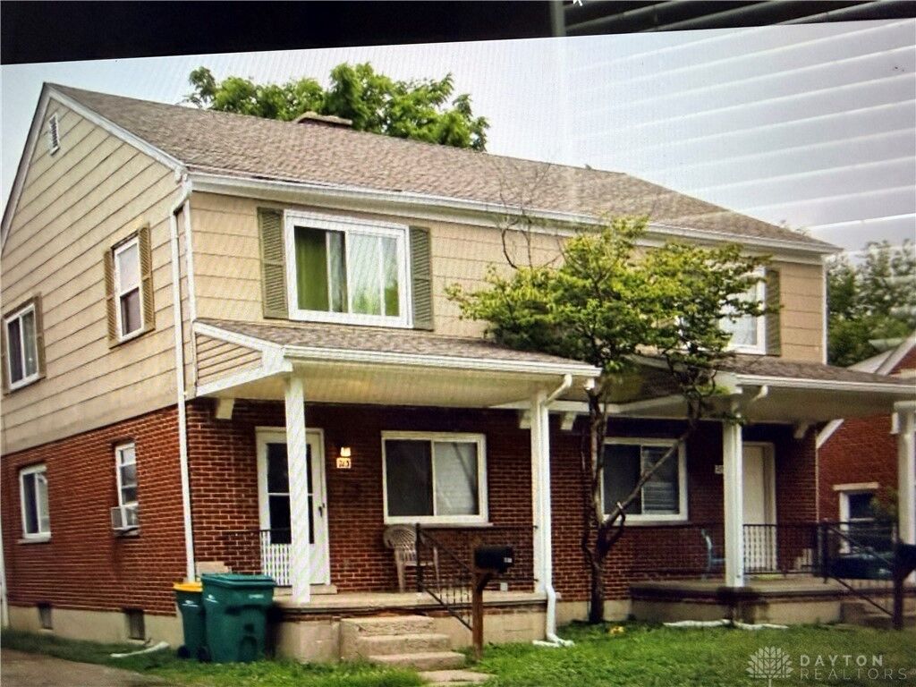 Property Photo:  713-715 Winston  OH 45324 