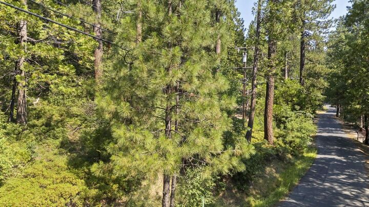 Property Photo:  25352 Rebekah Road  CA 95346 