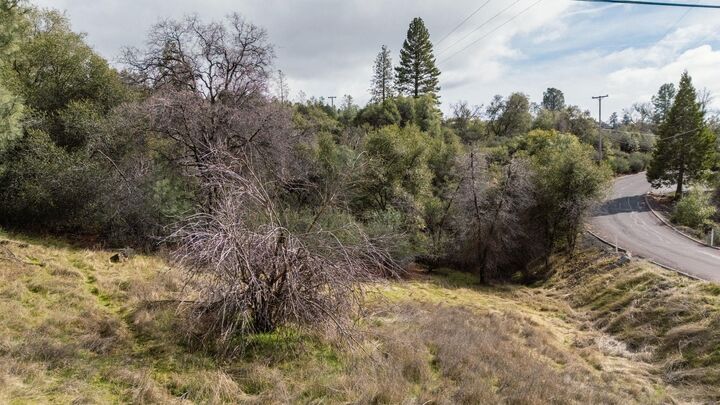 Property Photo:  15870 Crestridge Ave  CA 95370 