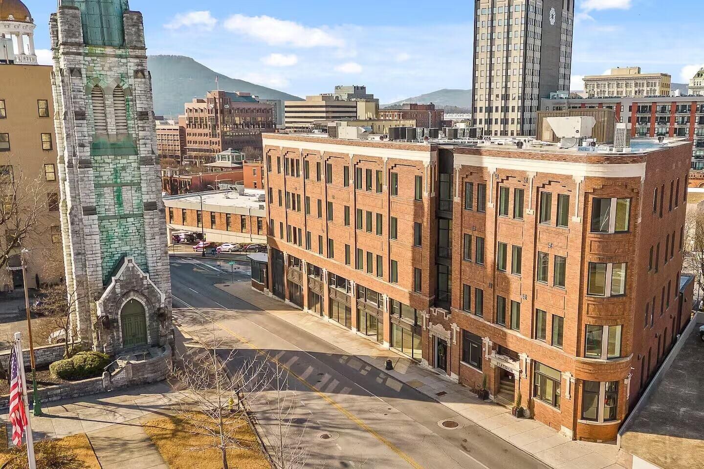 Property Photo:  707 Georgia Avenue  TN 37402 