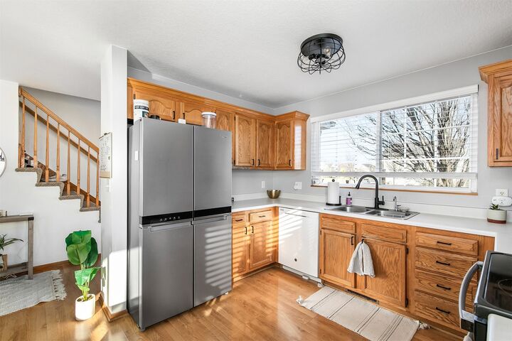 Property Photo:  400 SE Westgate Drive  IA 50263 