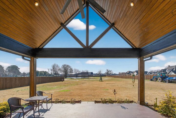 Property Photo:  130 E Winners Circle  TX 75602 