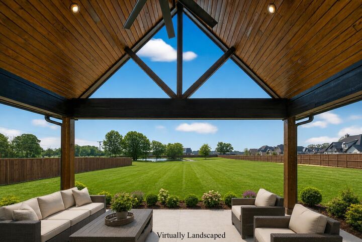 Property Photo: 130 E Winners Circle TX 75602