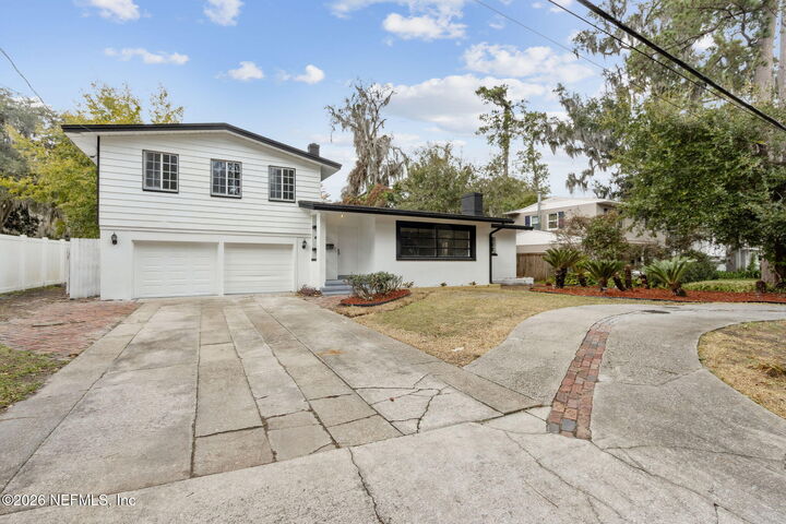 Property Photo:  1519 Cornell Road  FL 32207 