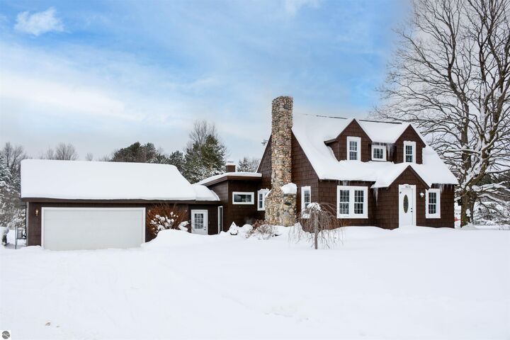 Property Photo:  8616 Cedar Run Road  MI 49684 