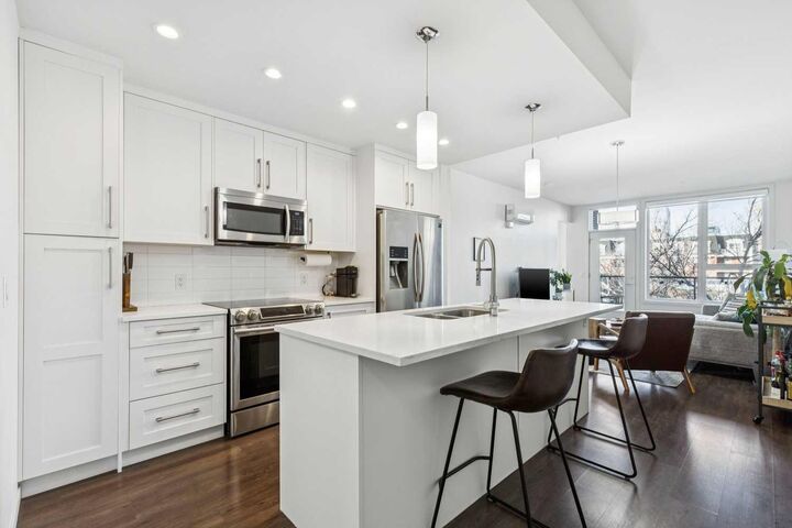 Property Photo:  317 22 Avenue SW 312  AB T2S 3H6 