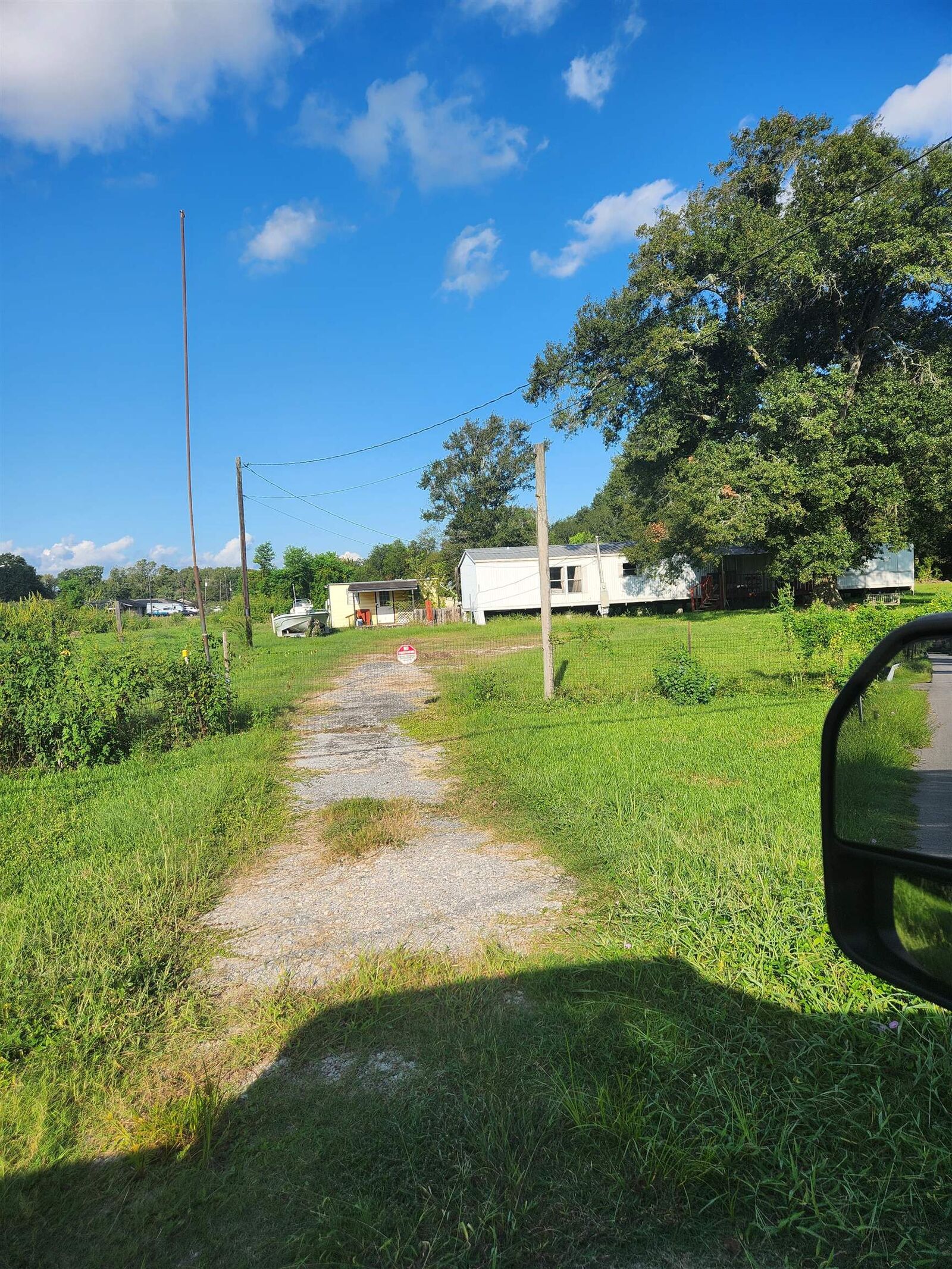 Property Photo: 1100 &Amp 1106 Flint St TX 77630-6418