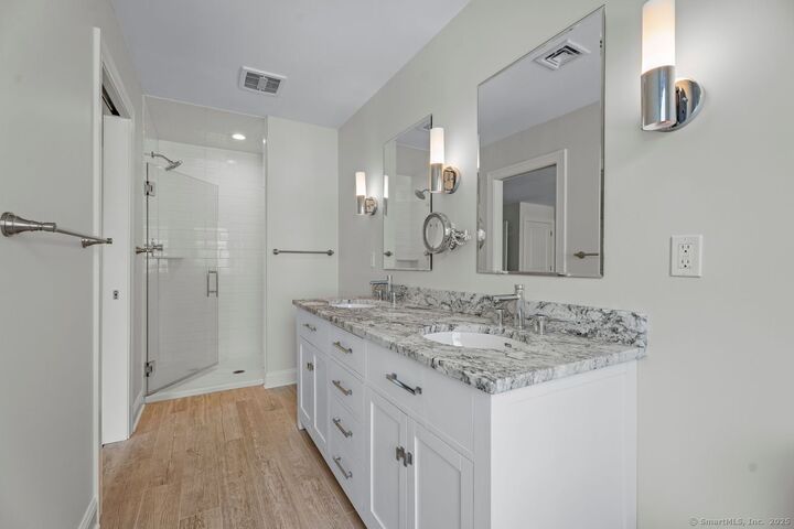 Property Photo:  67 Boston Post Road 8  CT 06443 