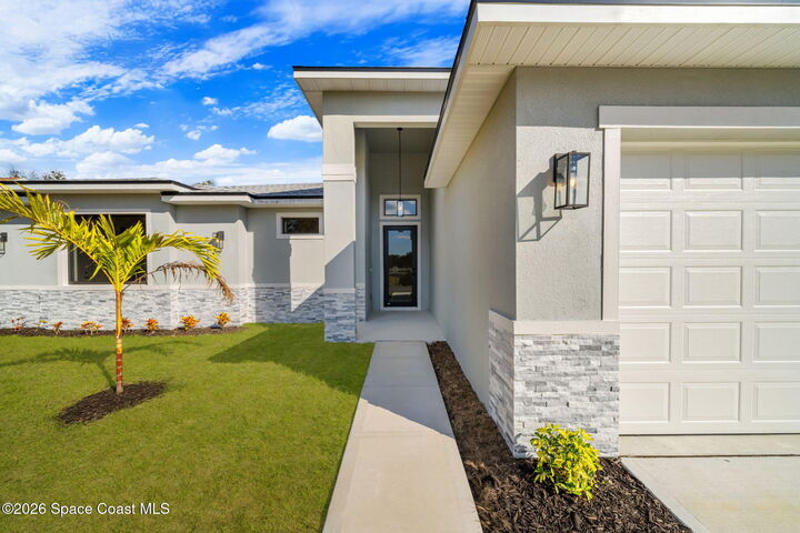 Property Photo:  797 Tejon Avenue SW  FL 32908 