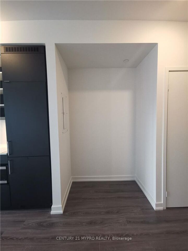 Property Photo:  20 Edward Street 2320  ON M5G 0C5 