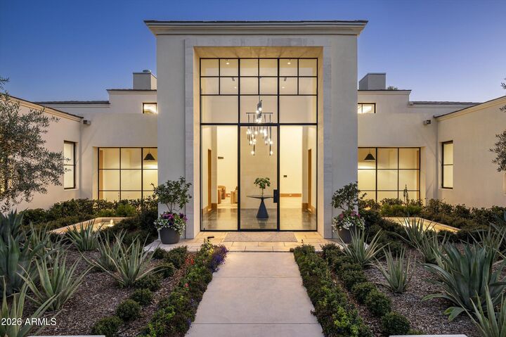 Property Photo: 5029 E Desert Park Lane AZ 85253