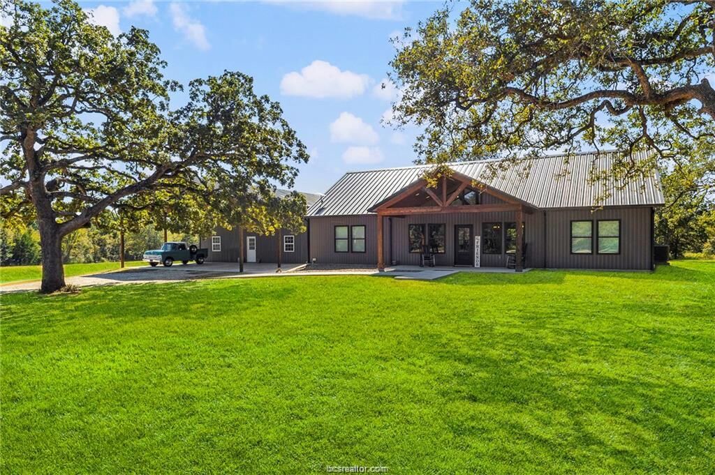 Property Photo:  7196 South County Road 458  TX 77871 