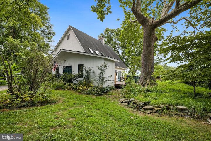 Property Photo:  35299 Snickersville Turnpike  VA 20141 