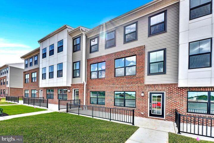 Property Photo:  118 Martha Brokaw Way  NJ 08560 