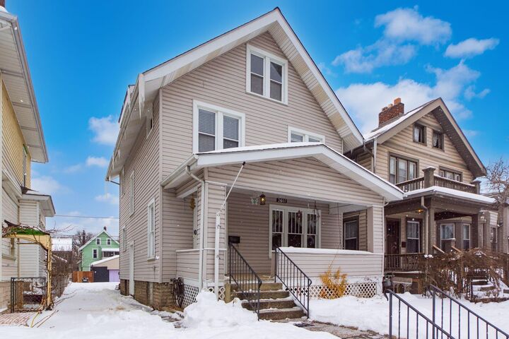 Property Photo:  2607 Glenmawr Avenue  OH 43202 