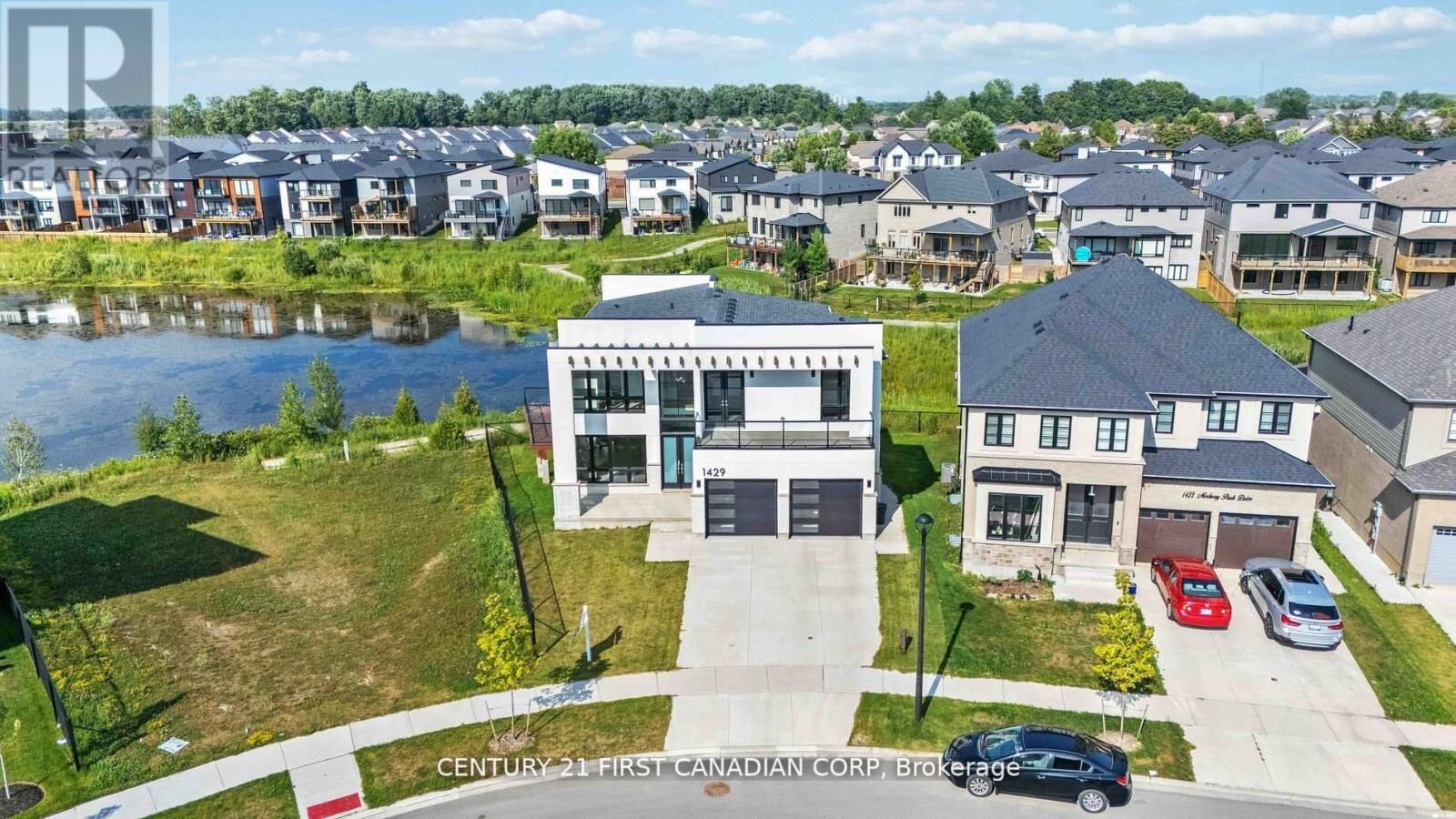 Property Photo:  1429 Medway Park Drive  ON N6G 0Z6 