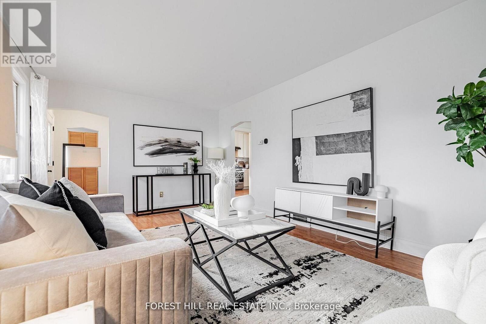 Property Photo: 174 Avondale Avenue ON M2N 2V5