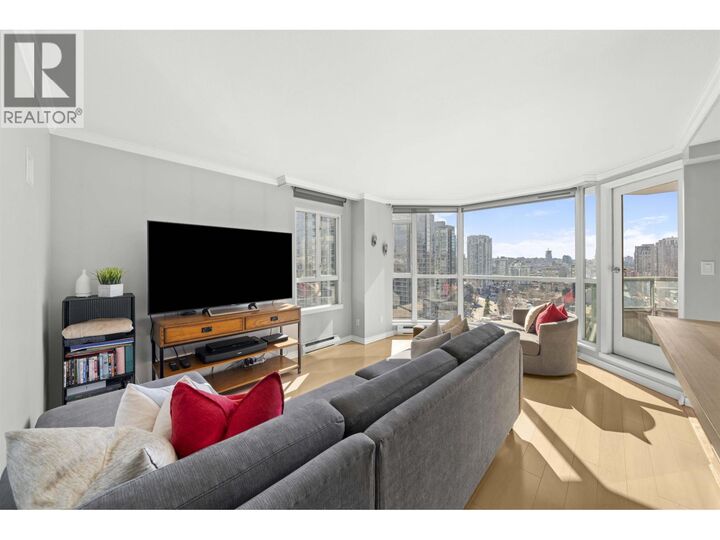 Property Photo:  888 Hamilton Street 1201  BC V6B 5W4 