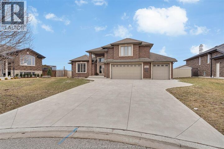 Property Photo:  1298 Deer Run Trail  ON N8L 0S8 