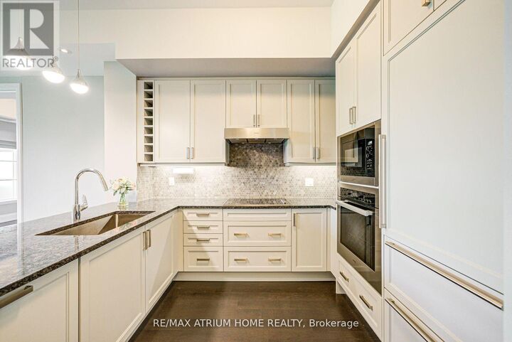 Property Photo: 20 Fred Varley Drive 324 ON L3R 1S4