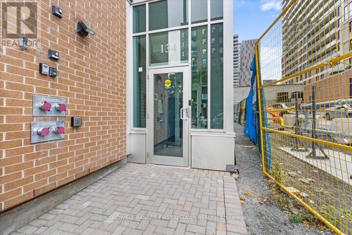 Property Photo:  134 York Street 1108  ON K1N 1K8 