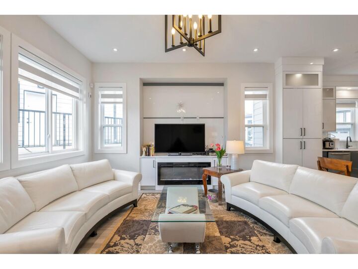 Property Photo: 46077 Crestview Drive BC V2R 6G4